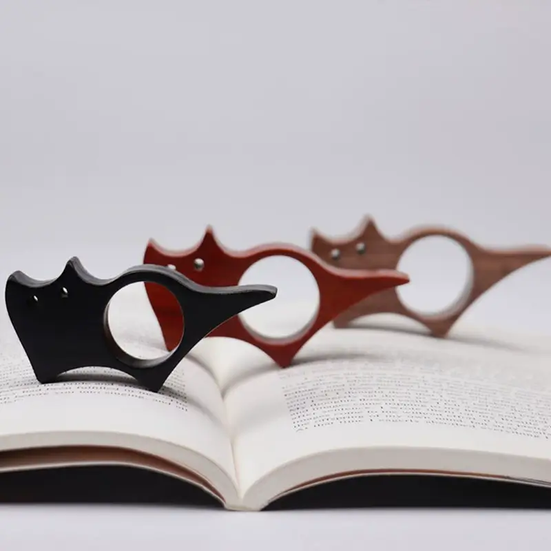 bague de lecture en bois